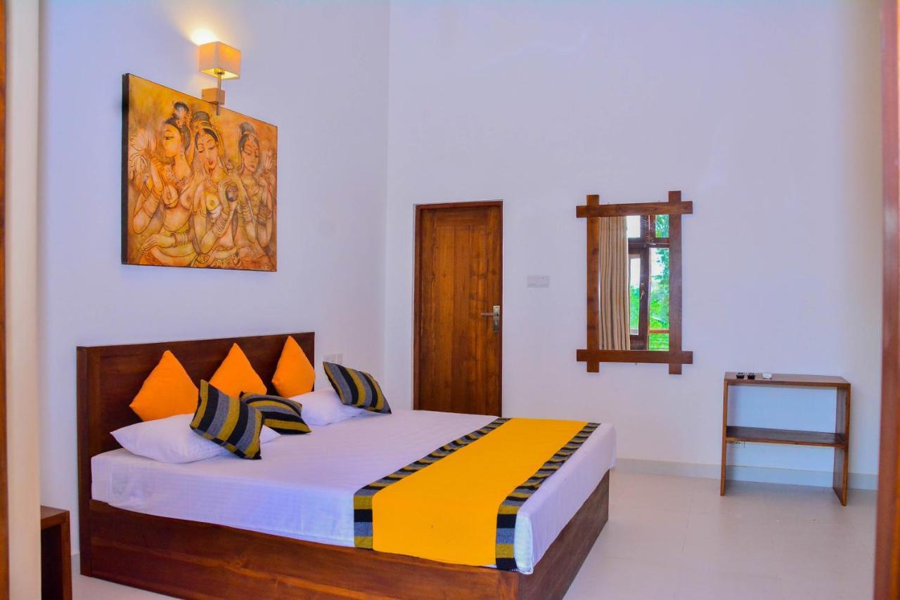 אנוראדפורה Amuththa Resort מראה חיצוני תמונה