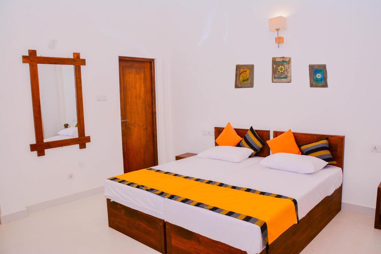אנוראדפורה Amuththa Resort מראה חיצוני תמונה